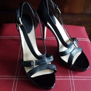 Cole Haan Leather pumps